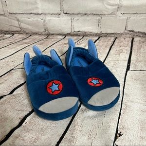 NWOT Ticker+Tate toddler superhero size 8 cozy slippers